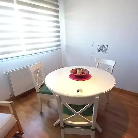 Aps La Deva De ساليناس