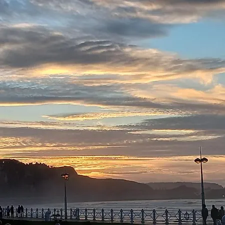 Aps La Deva De شقة